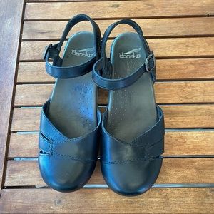 Dansko Maeve Clog Sandals Size 39